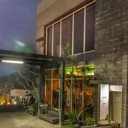 The Rizen Hotel Cisarua Ngoại thất bức ảnh