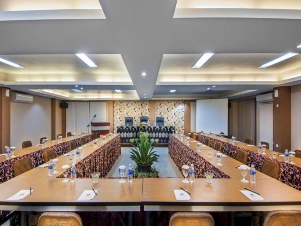 The Rizen Hotel Cisarua Ngoại thất bức ảnh