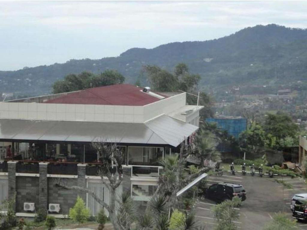 The Rizen Hotel Cisarua Ngoại thất bức ảnh