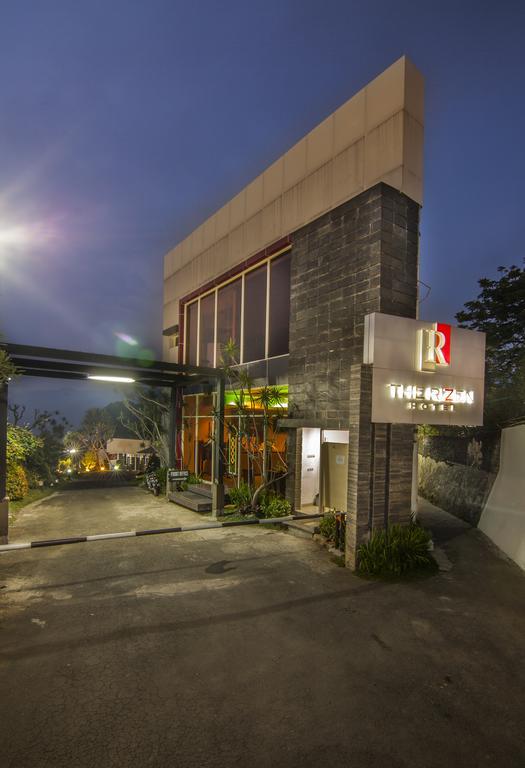 The Rizen Hotel Cisarua Ngoại thất bức ảnh