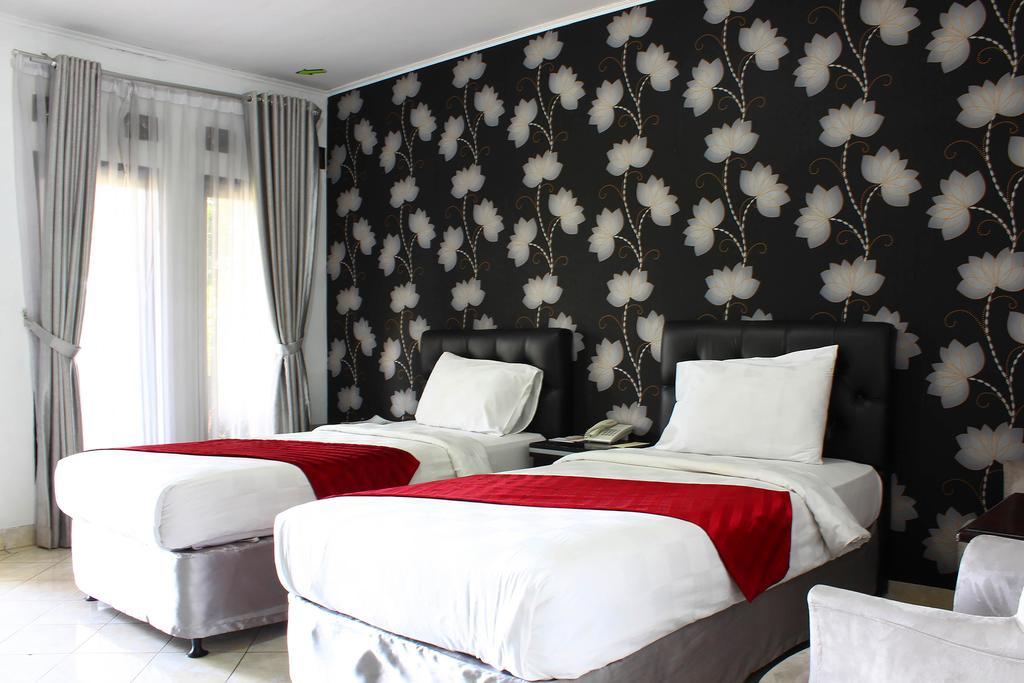 The Rizen Hotel Cisarua Ngoại thất bức ảnh