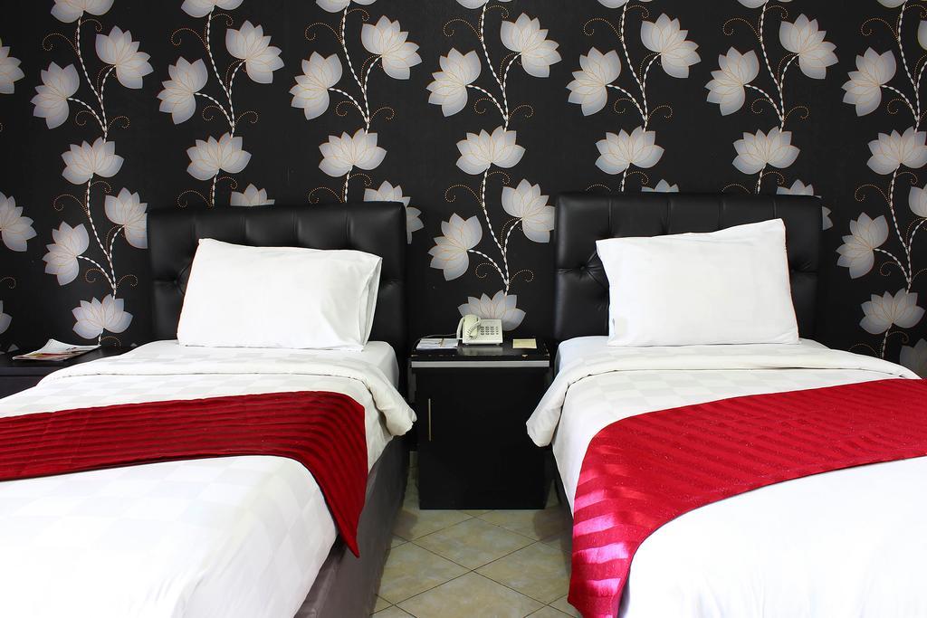 The Rizen Hotel Cisarua Ngoại thất bức ảnh