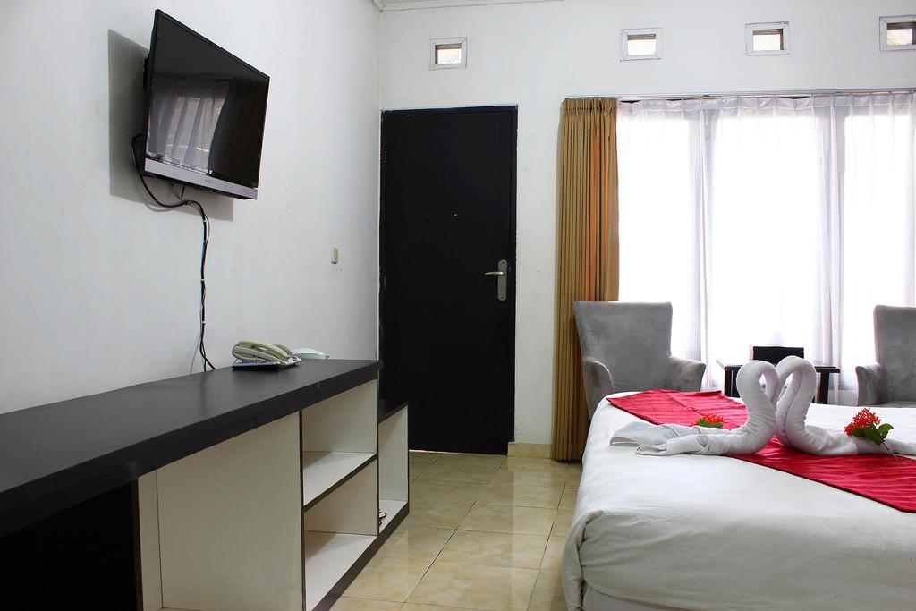 The Rizen Hotel Cisarua Ngoại thất bức ảnh