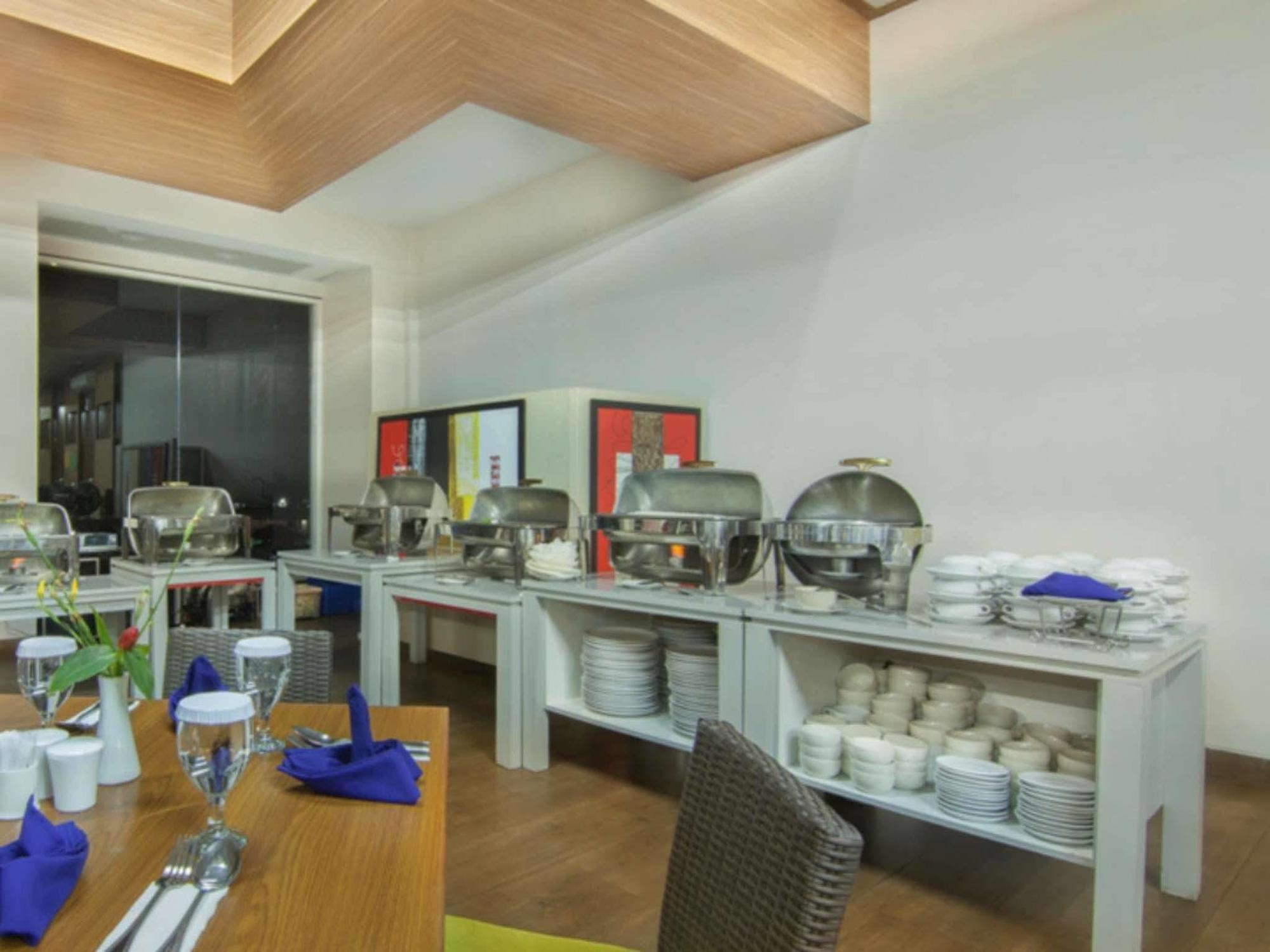 The Rizen Hotel Cisarua Ngoại thất bức ảnh